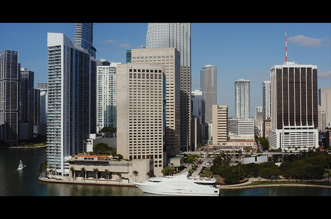 InterContinental Miami Hotel - Miami Starts Here by neuelane